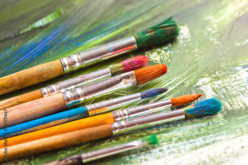 Obraz premium Paints and brushes