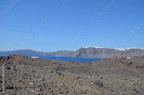   le volcanique pr  s de Santorin  Gr  ce