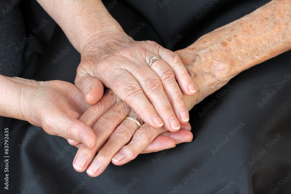 Fototapeta premium Beschützende Hände