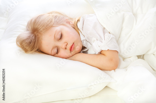 portrait of a little girl goes to bed, bed, sleep, rest