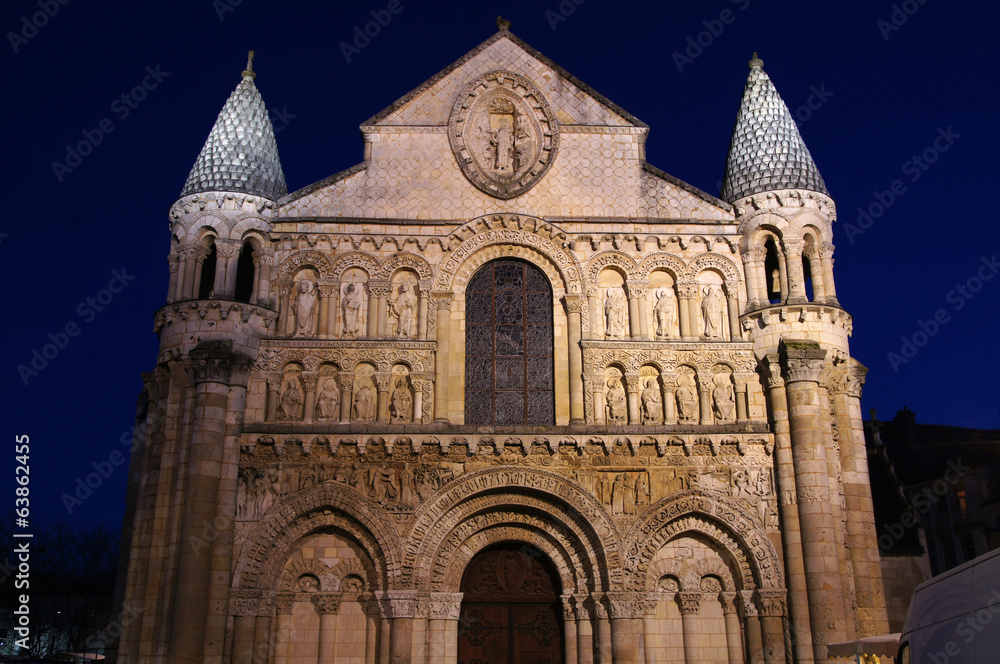 Façade de l'église Notre-Dame la Grande de Poitiers