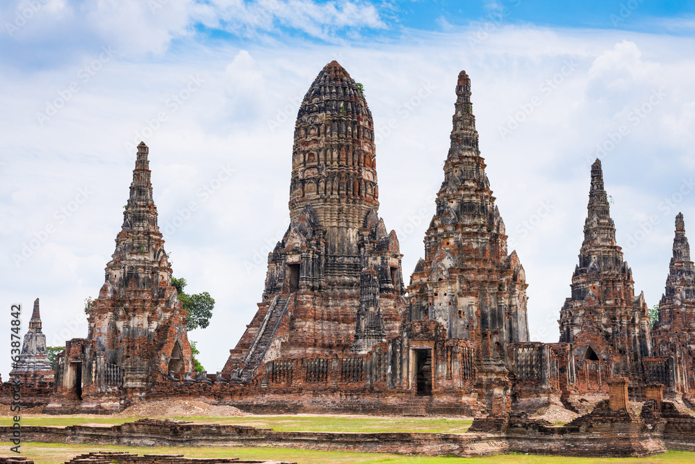 Ruins of ancient Chaiwattanaram temple in Ayuttaya, Thailand