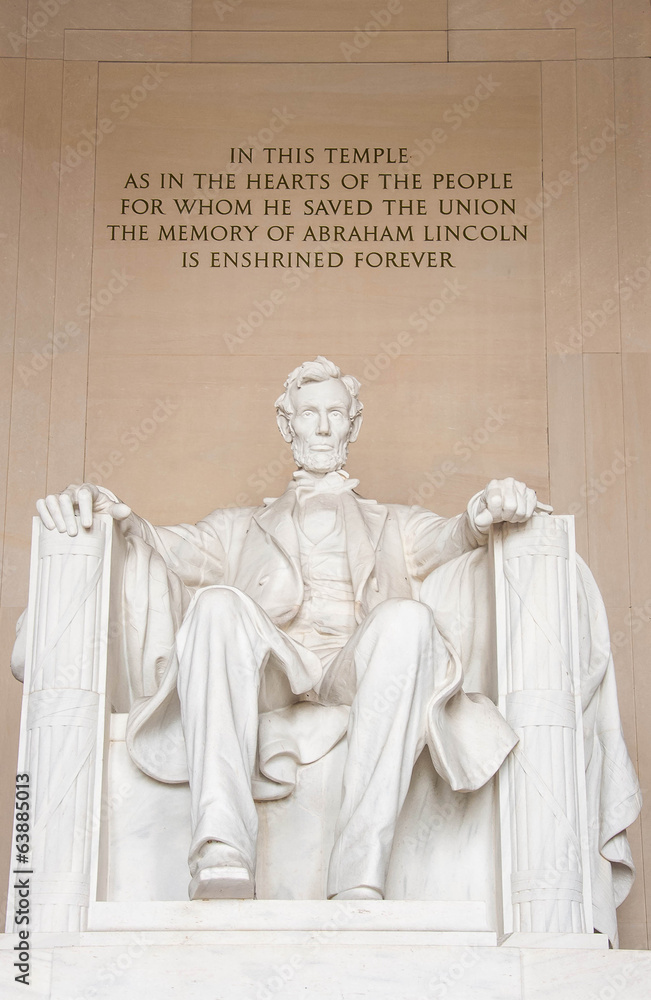 Fototapeta premium The statue of Abraham Lincoln inside Lincoln Memorial in Washing