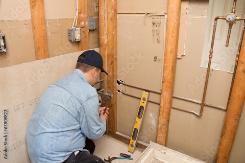 Plumber install shower