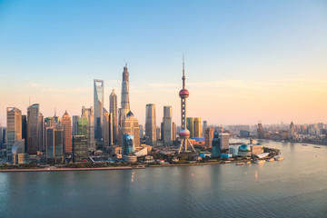 Papier peint photo Shanghai Pudong au crépuscule à Shanghai  © chungking