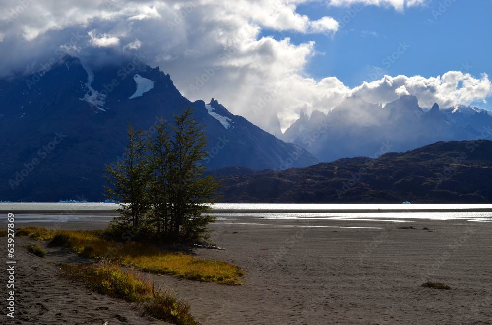 lago Grey and the Blue Massif, Torres del Paine