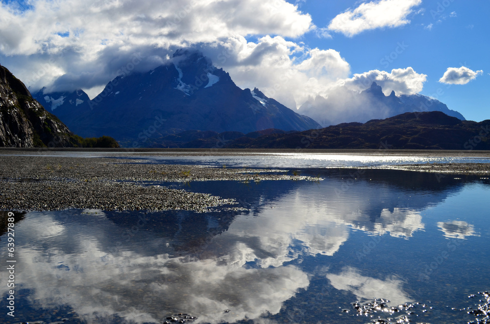 Lago Grey and the Blue Massif, Torres del Paine