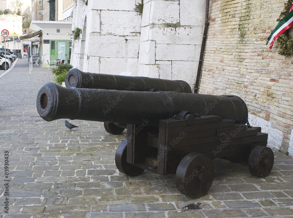 British naval guns British naval guns