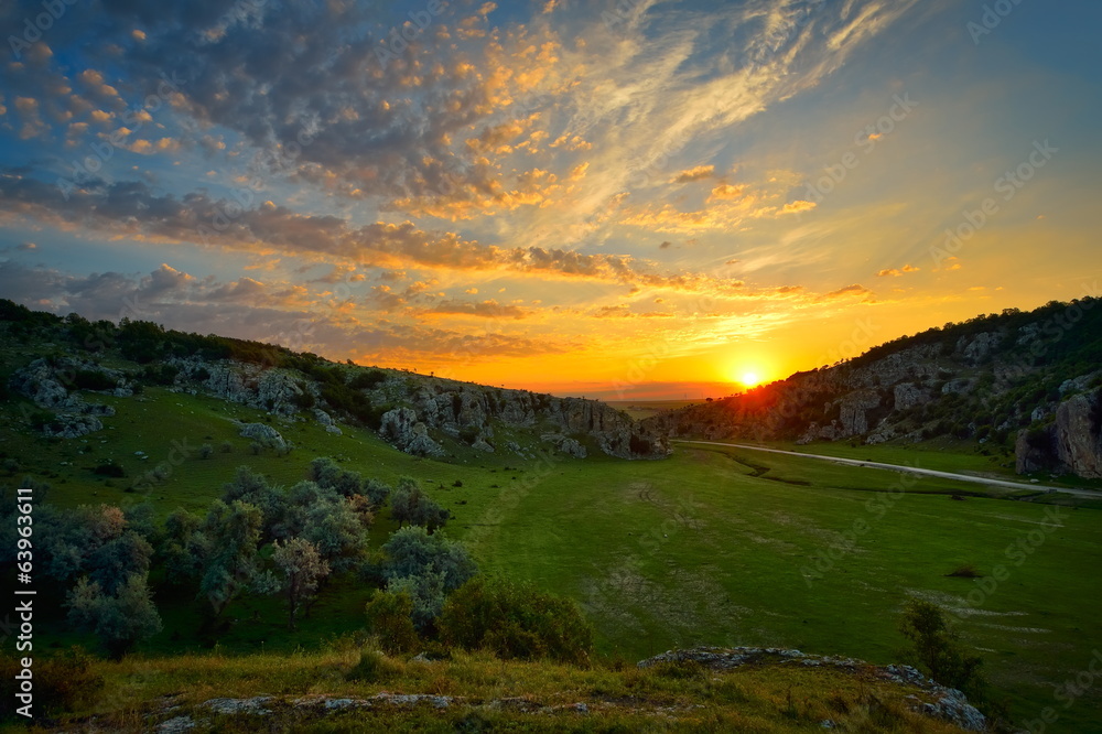 Fototapeta premium landscape at sunset/sunrise
