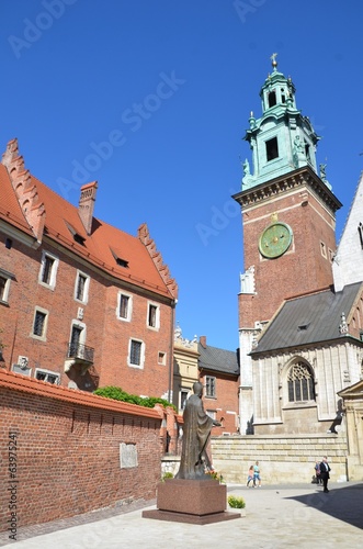 Château royal du Wawel,Cracovie, statue du pape
