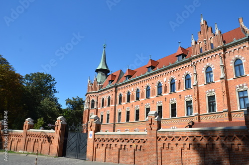 Architecture en briques de Cracovie, Pologne
