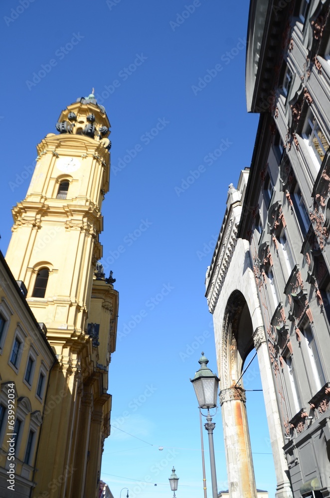 Fototapeta premium Eglise des théatins, Odeonsplatz, Munich