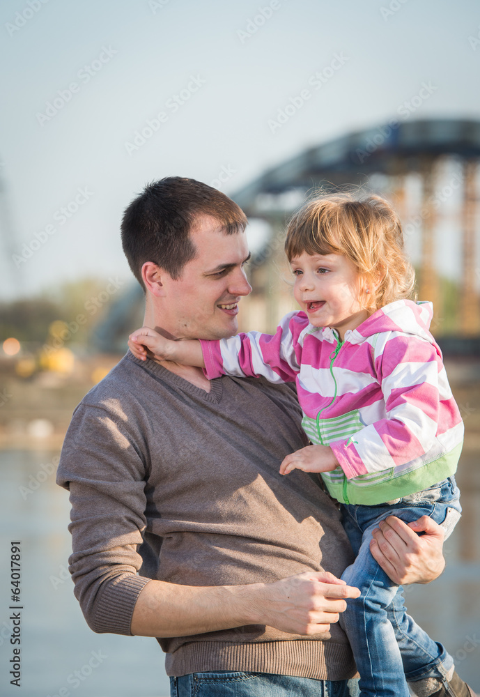 Fototapeta premium Daddy and young daughter