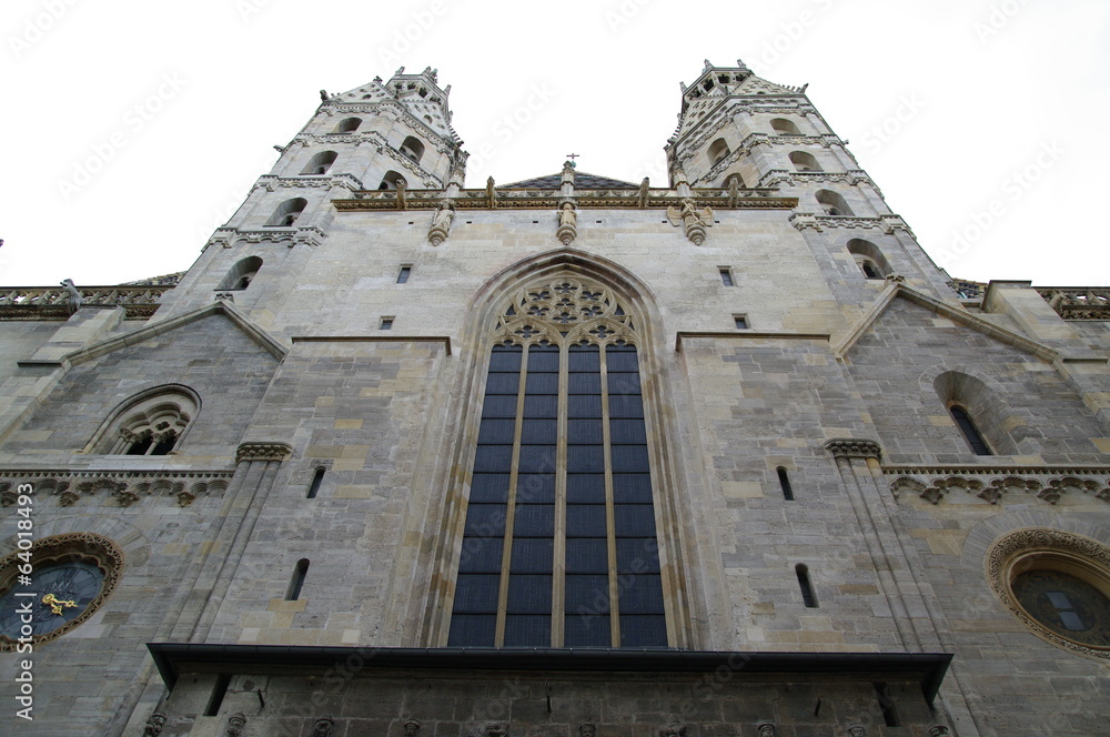 Fototapeta premium Historisches Gebäude in Wien 10