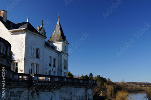 Chateau    La Roche Posay avec vue sur la rivi  re