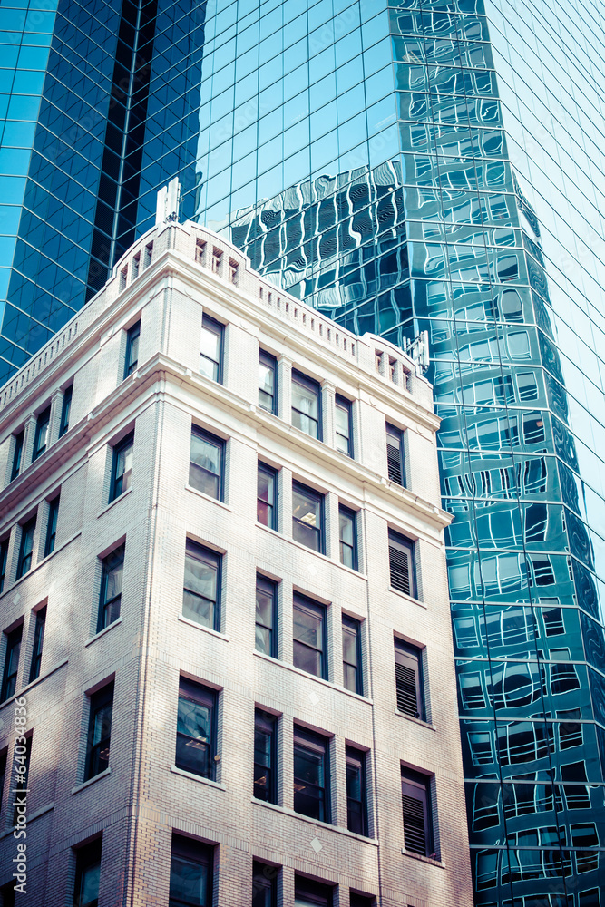 Fototapeta premium The architectural appearance of the streets of New York