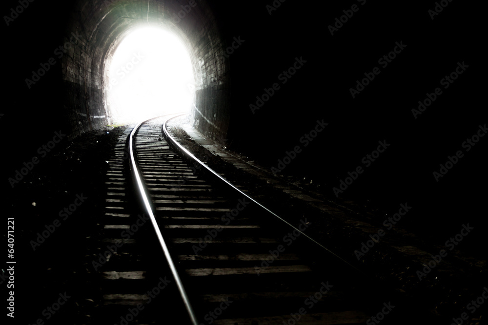 Fototapeta premium End of the tunnel
