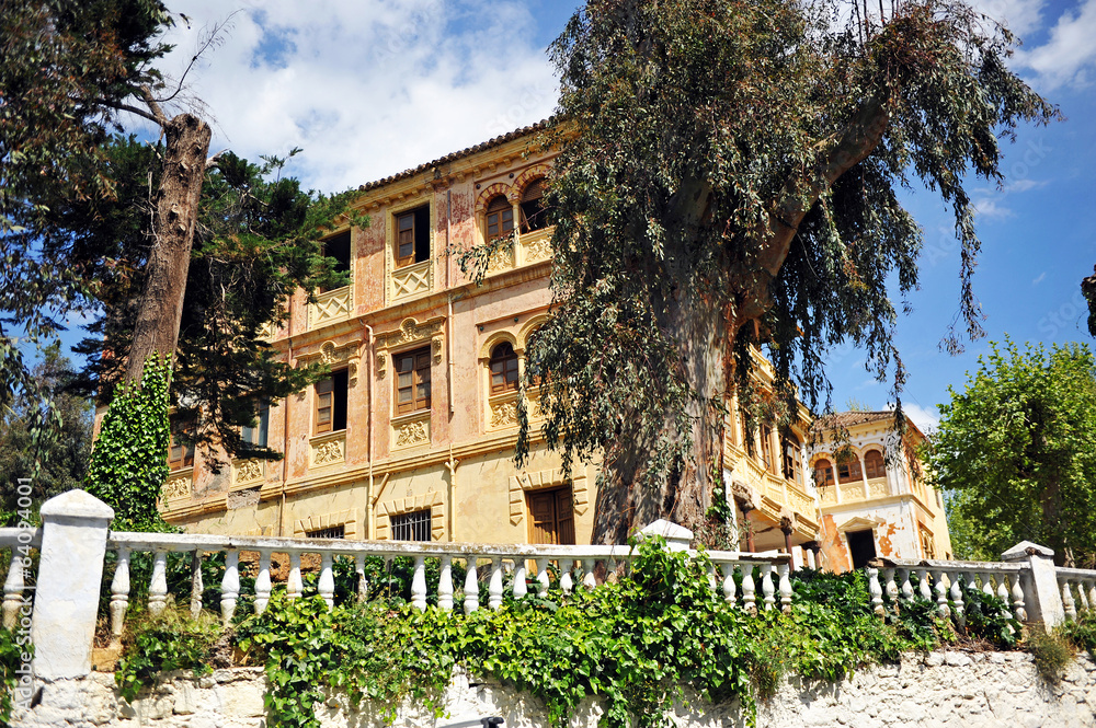 Obraz premium Antiguo hotel de Lanjarón, provincia de Granada, España