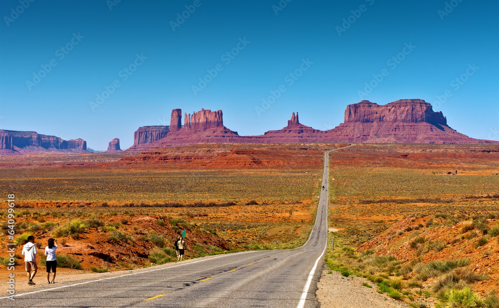 Wunschmotiv: Road to Monument Valley #64099618