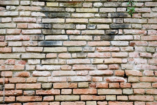 antico muro in mattoni
