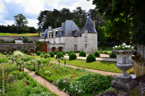 garden and chateau La Chatonniere near Villandry. photo