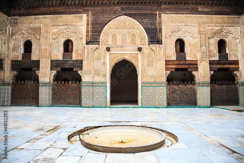 Vászonkép Courtyard of bou inania madrasa in fez, morocco