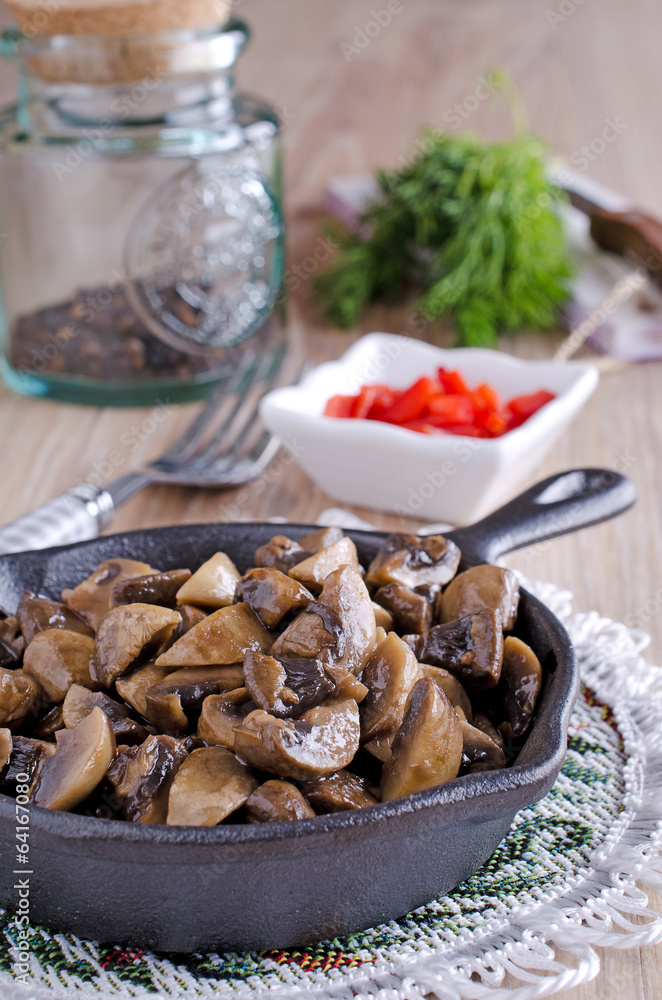 mushrooms mushrooms