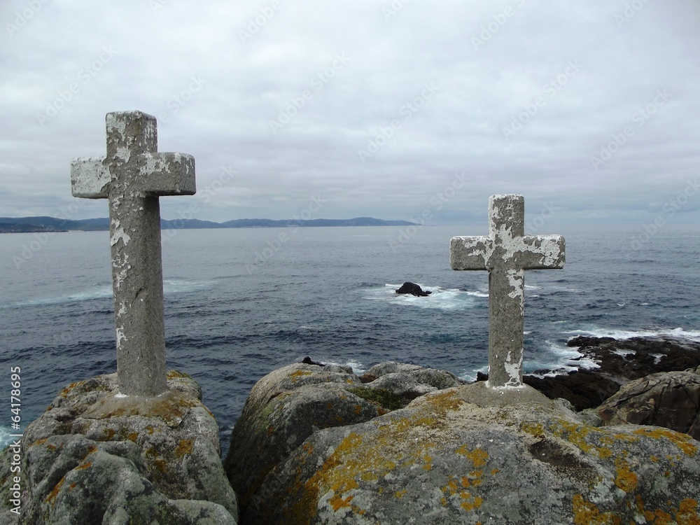 Cruces en Punta Roncudo, Costa da Morte Cruces en Punta Roncudo, Costa da Morte
