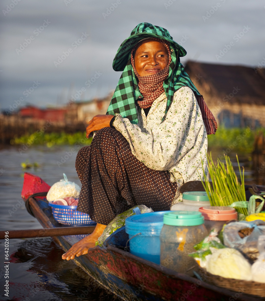Fototapeta premium Local Cambodian Seller In Floating Market