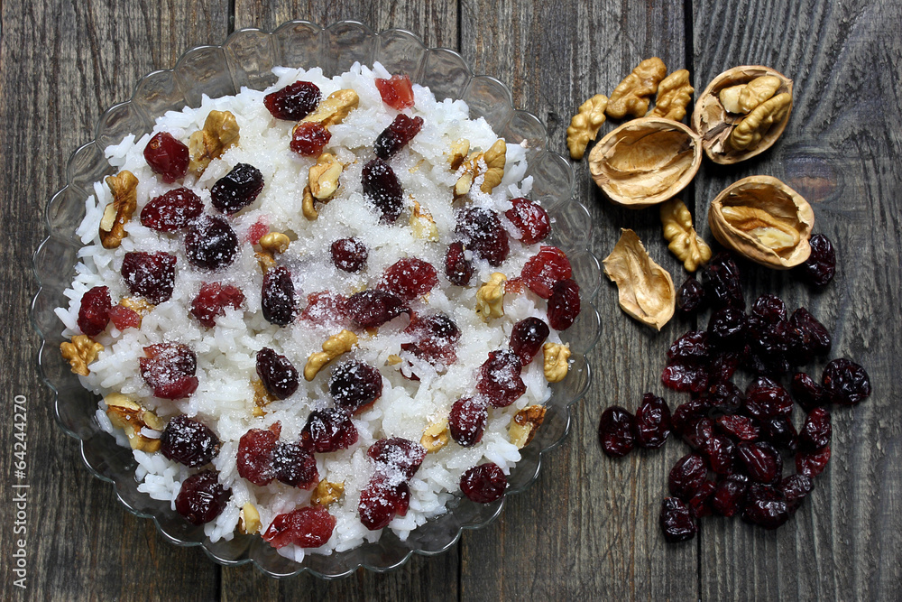 Rice with cranberries, walnuts and sugar Rice with cranberries, walnuts and sugar
