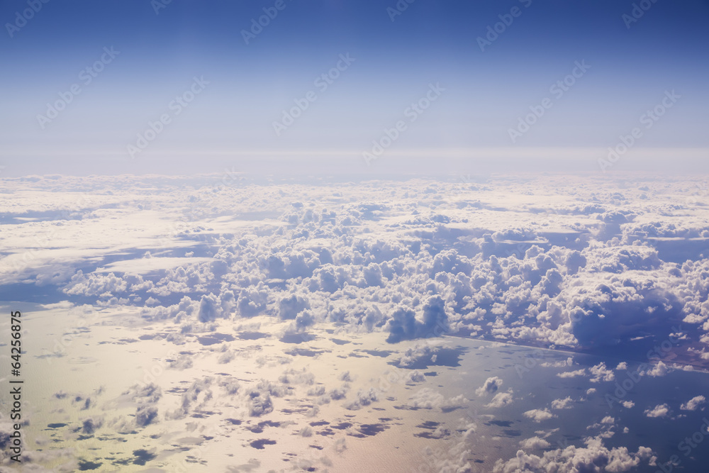 Fototapeta premium Cloudscape. Blue sky and white cloud.