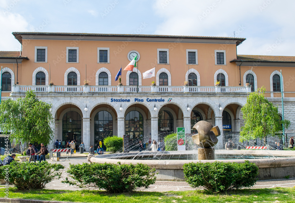 PISA, ITALY - APR 24, 2014: Tourists in front of central station