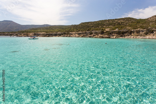 Fototapeta Naklejka Na Ścianę i Meble -  lagon et baignade dans le Blue lagoon de Chypre