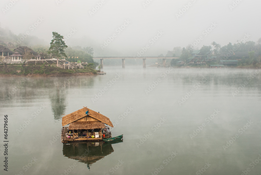 The beautiful floating house in the river at Sangklaburi in Kanc
