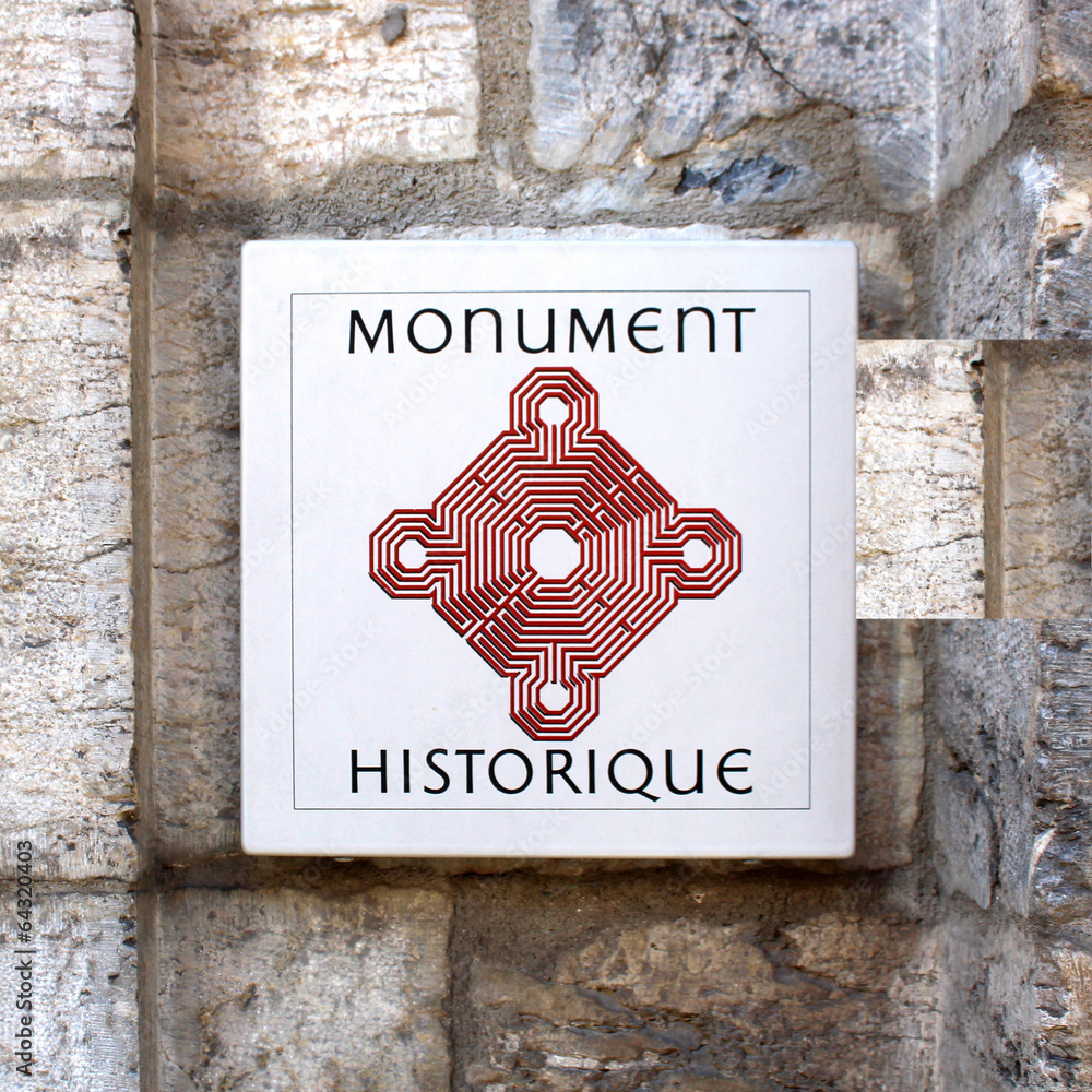 Plaque "Monument historique" Photos | Adobe Stock