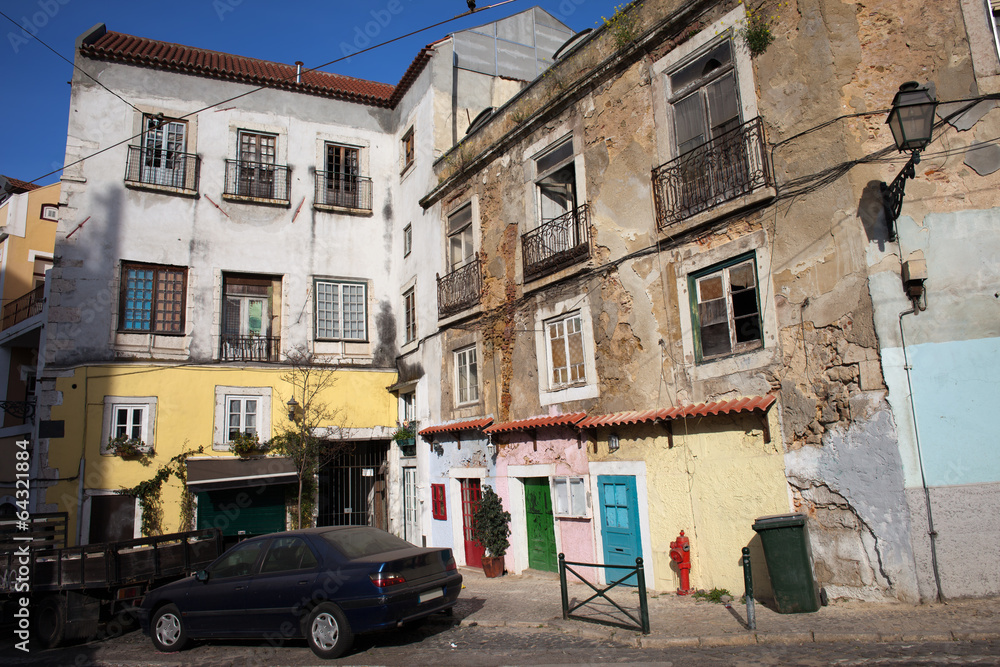 Picturesque Houses in Lisbon