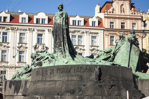 Il Monumento a Jana Hus - Praga photo