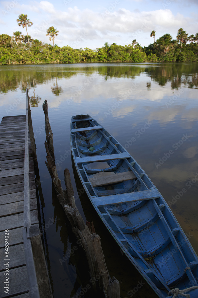 Obraz premium Calm Brazilian River Boat Dock Rural Brazil