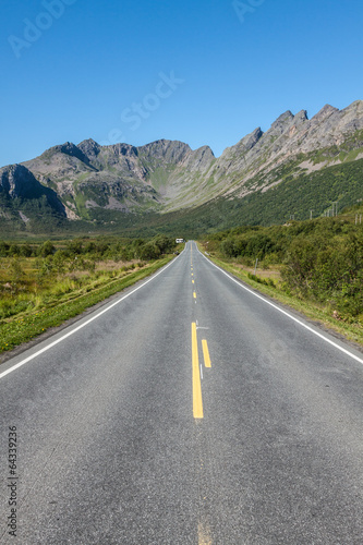 Scenic road and beautiful mountains in Norway © Lukasz Janyst