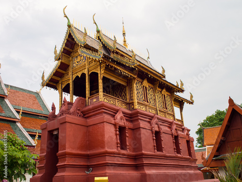 Ubosot Wat Phra That Haripunchai photo