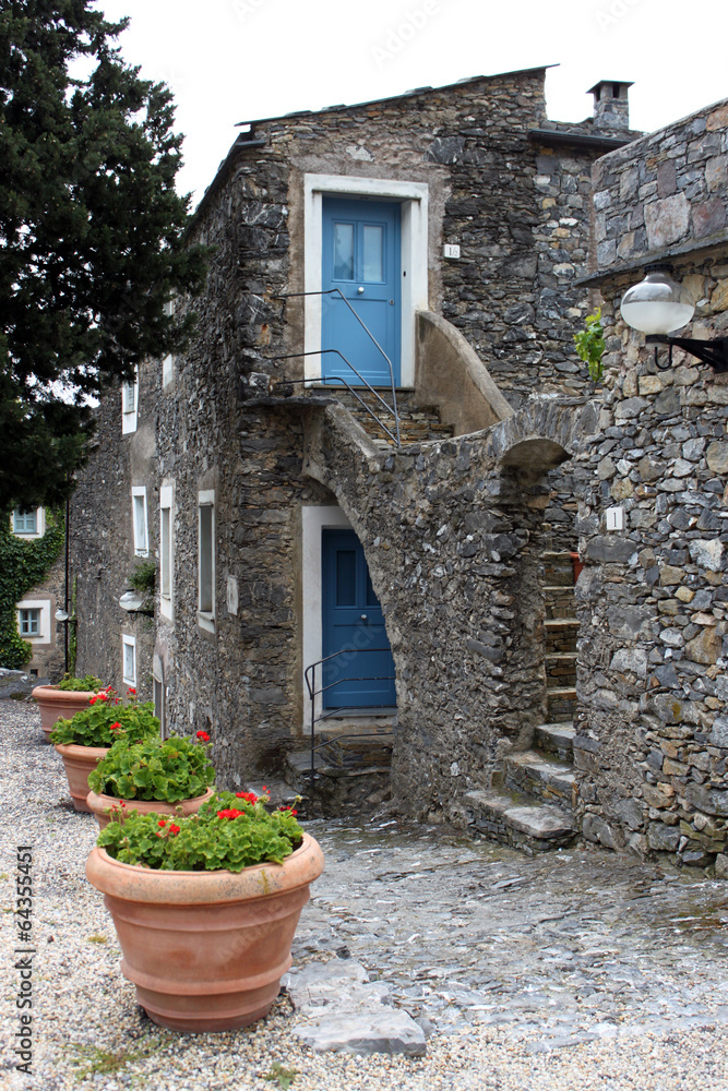 Naklejka premium casa in pietra