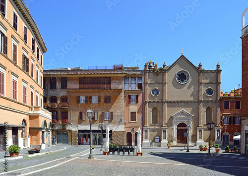 Piazza del Plebiscito e Chiesa di S, Biagio - Tivoli (RM)