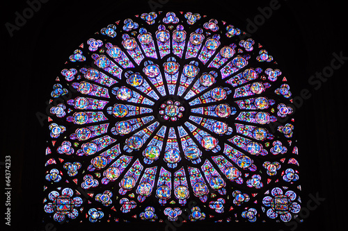 Photo Stained glass window inside Notre Dame de Paris