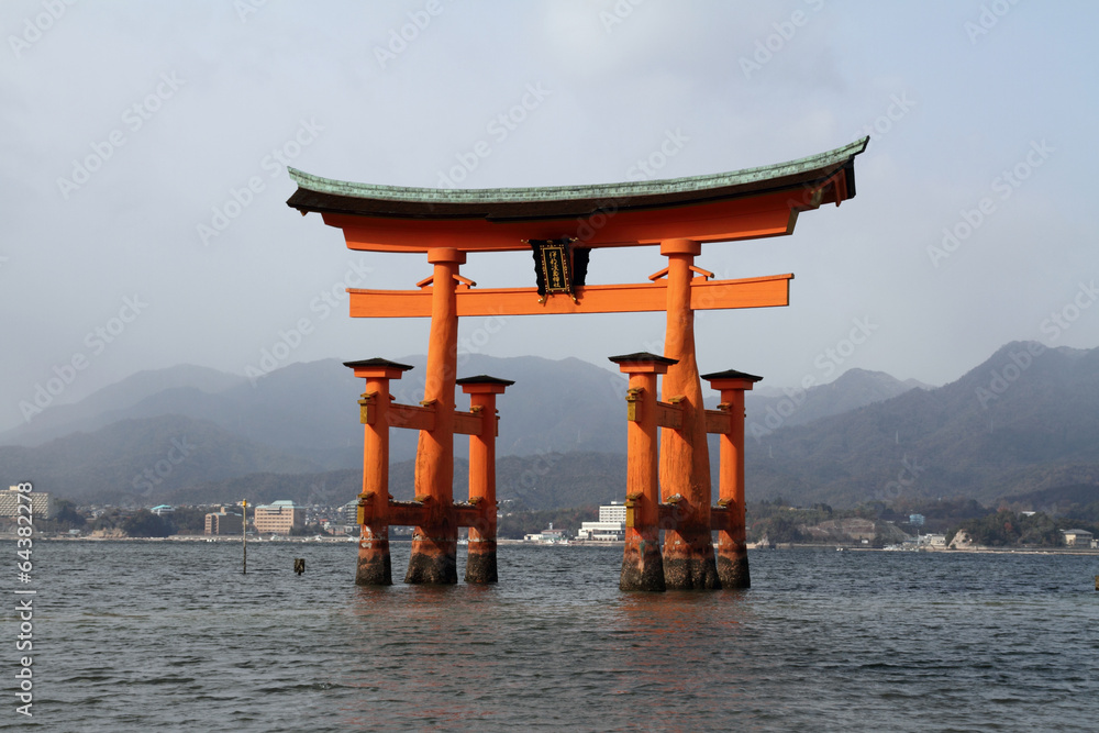 厳島神社の大鳥居 厳島神社の大鳥居