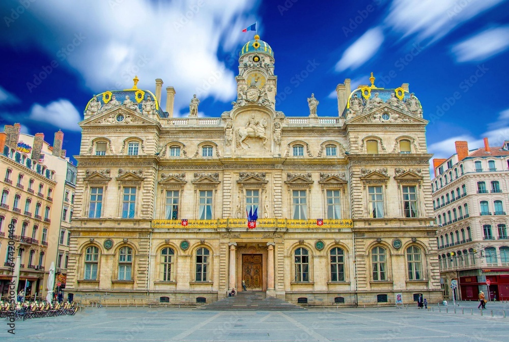 Hôtel de ville de Lyon, Place des Terreaux