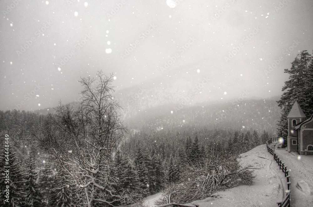 Obraz premium Chapel in the snow