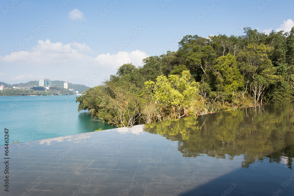 Fototapeta premium Sun Moon Lake scenery