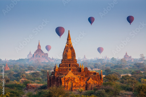 Tableau sur toile temples in Bagan, Myanmar