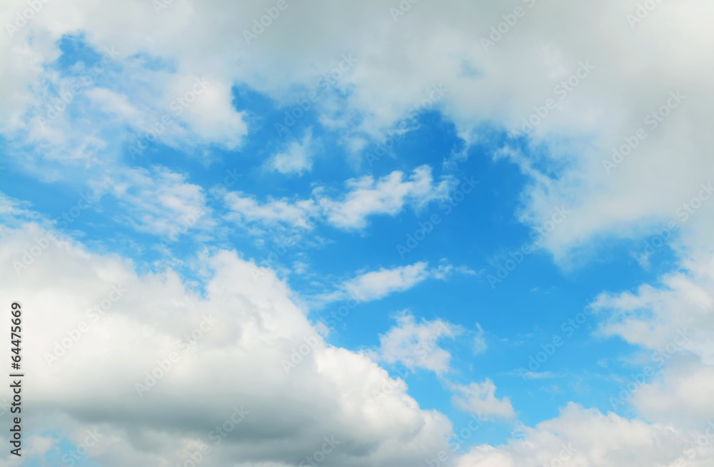 Obraz premium white clouds in the sky