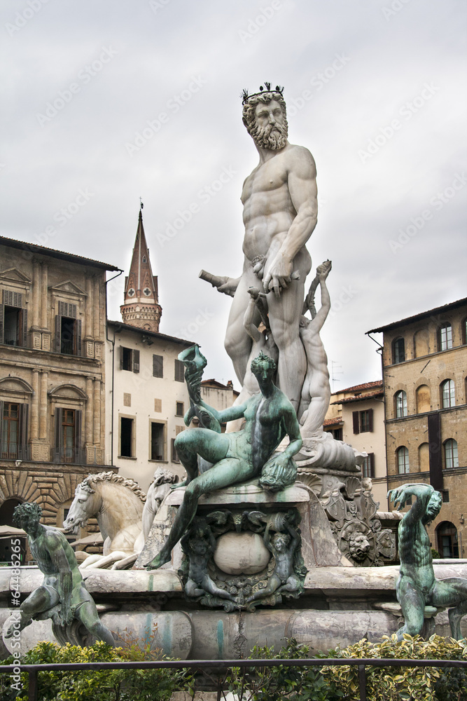 Statue on the Fountain of Neptune on the Piazza della Signoria i